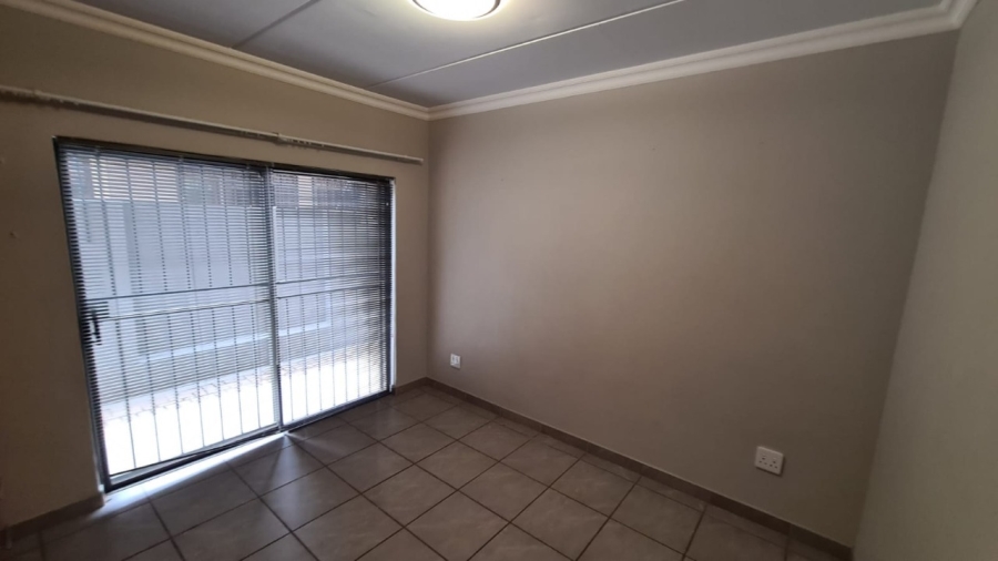 2 Bedroom Property for Sale in Potchefstroom North West